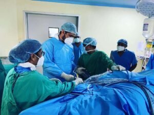 best joint replacement surgeon in india